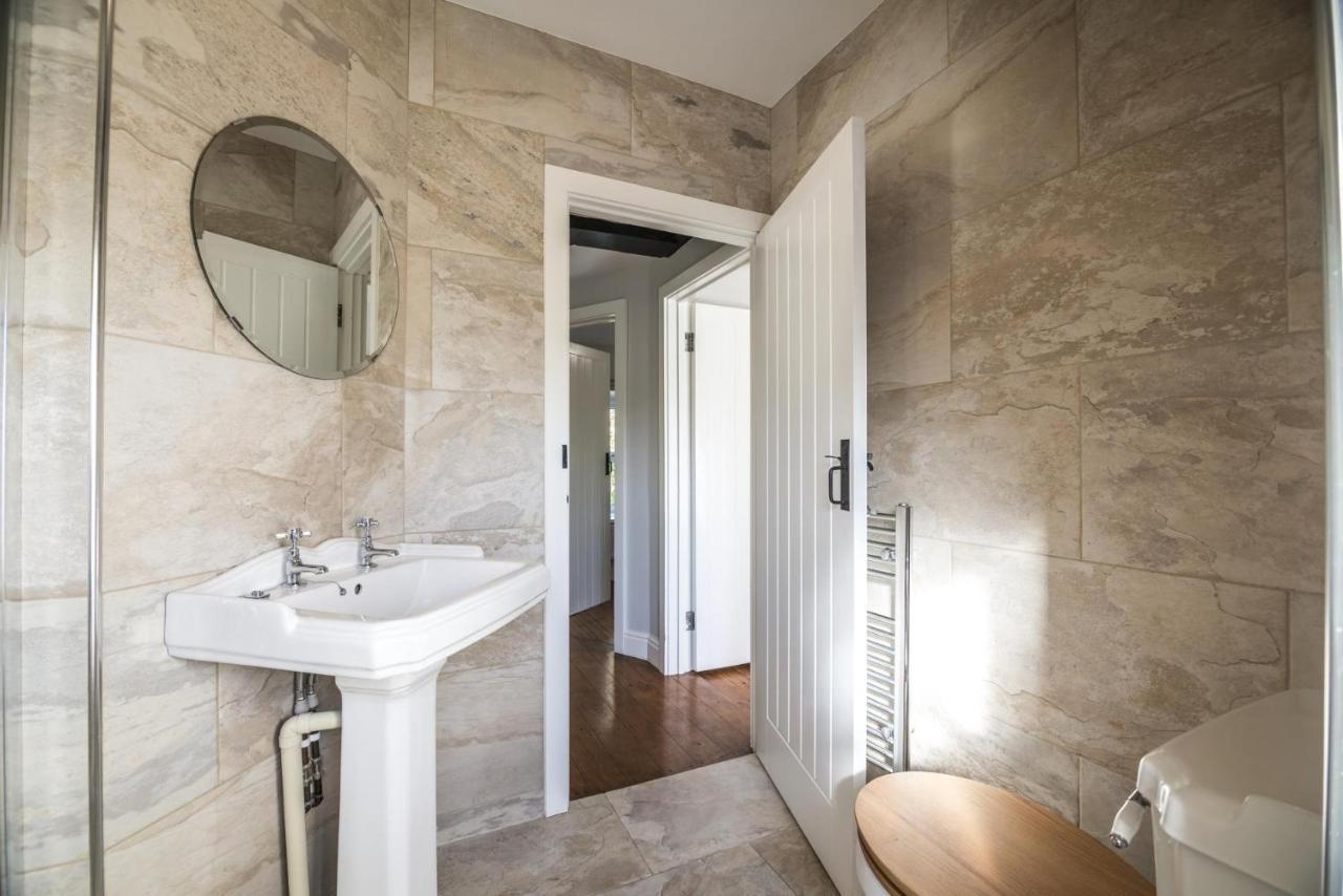 Barn Conversion - Hot Tub - Penally - Tenby Εξωτερικό φωτογραφία