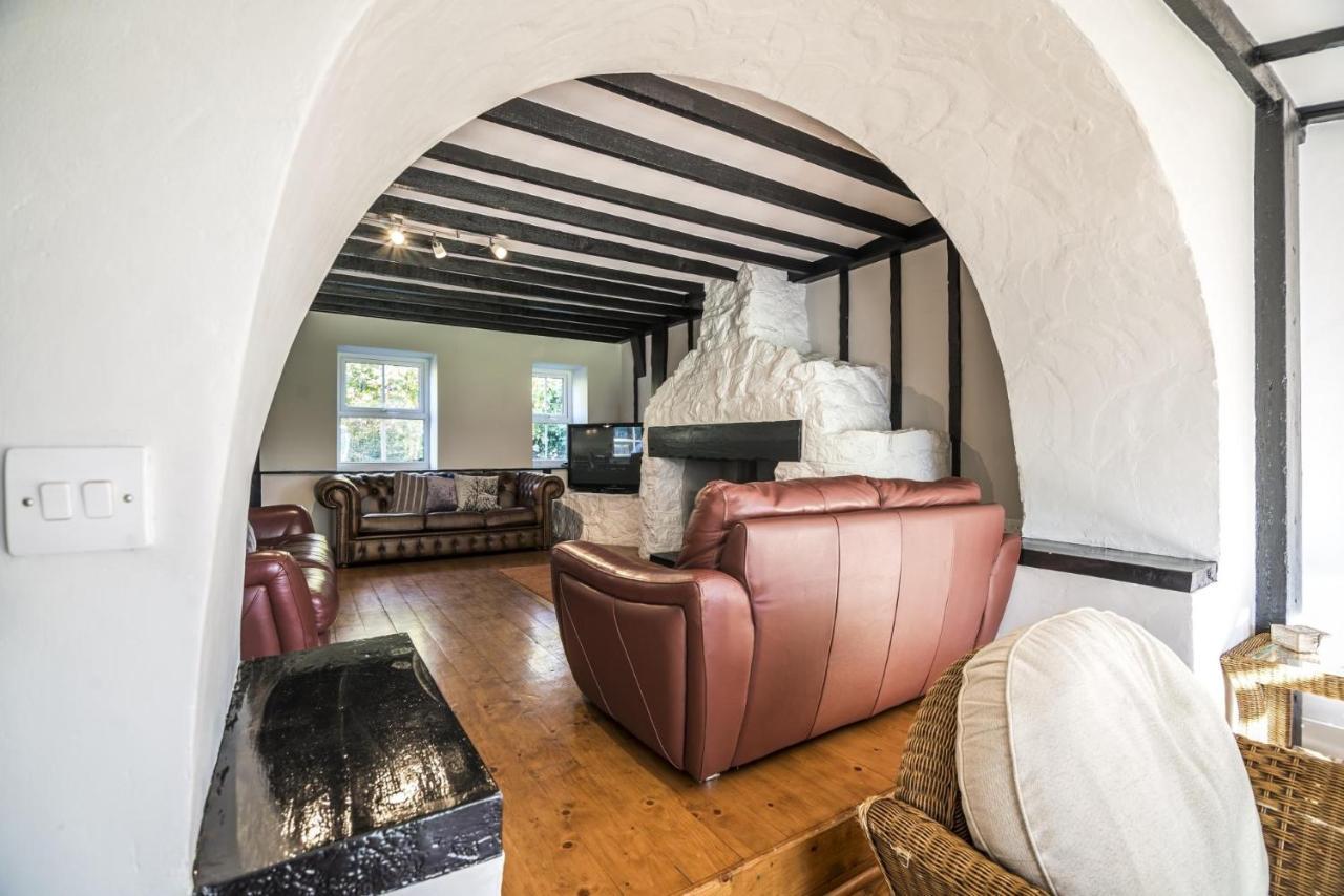 Barn Conversion - Hot Tub - Penally - Tenby Εξωτερικό φωτογραφία