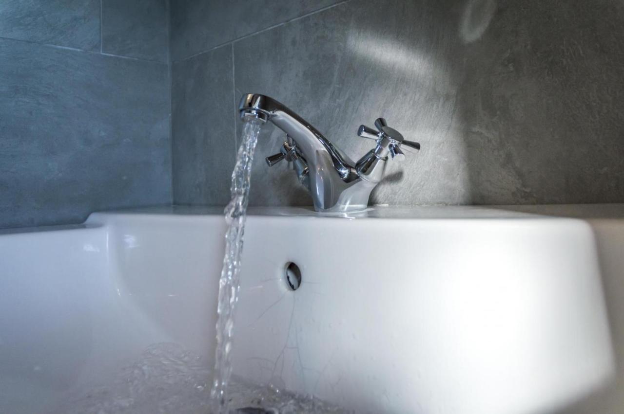 Barn Conversion - Hot Tub - Penally - Tenby Εξωτερικό φωτογραφία